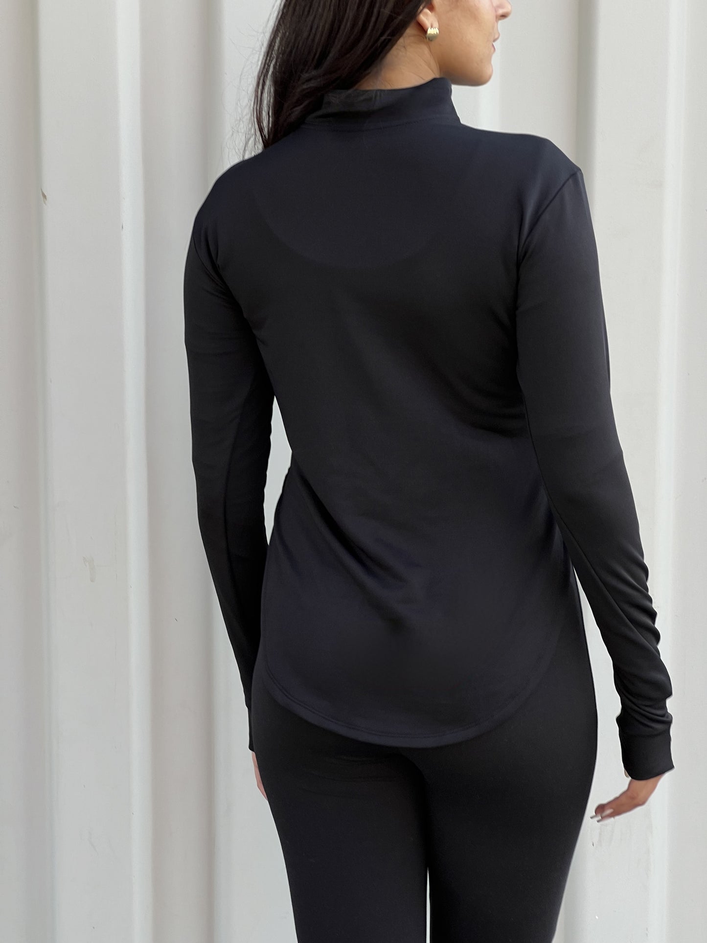 The Black Sculpt Half Zip Top